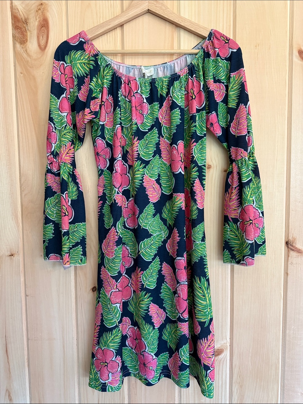 🙂 Simply Southern Tropical Hibiscus Bell Sleeve Dress Small